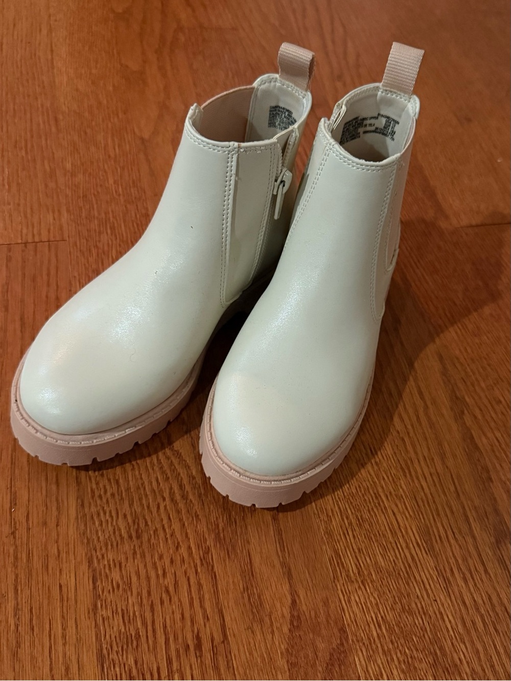 wonder nation Cream Chelsea Boots